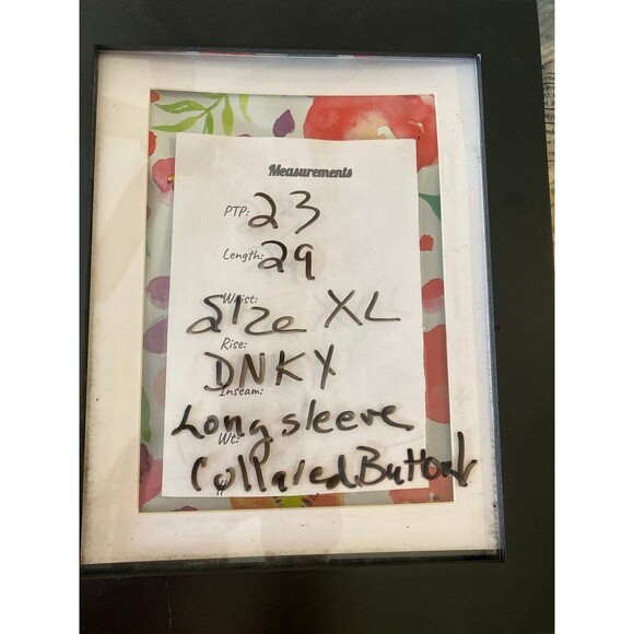 DKNY Blouse Button Down Plus Size XL Black Top Pockets Slit Sides Rounded Bottom - Picture 10 of 10